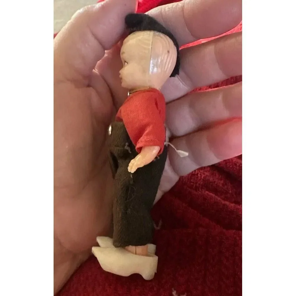 Vintage 1950's  Boy & Girl Doll‎ in Traditional  Dutch Dress 4.5" Celluloid - Picture 3 of 14